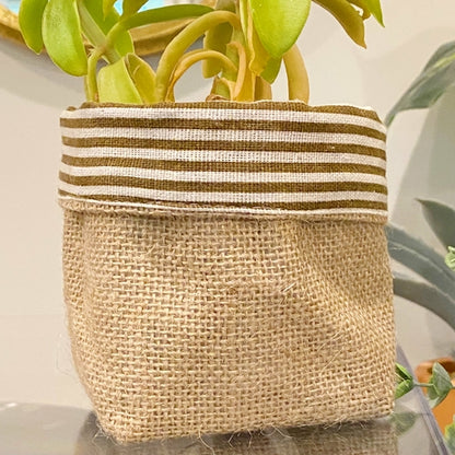 Reversible Burlap Plant Pot Cover - Two Looks in One